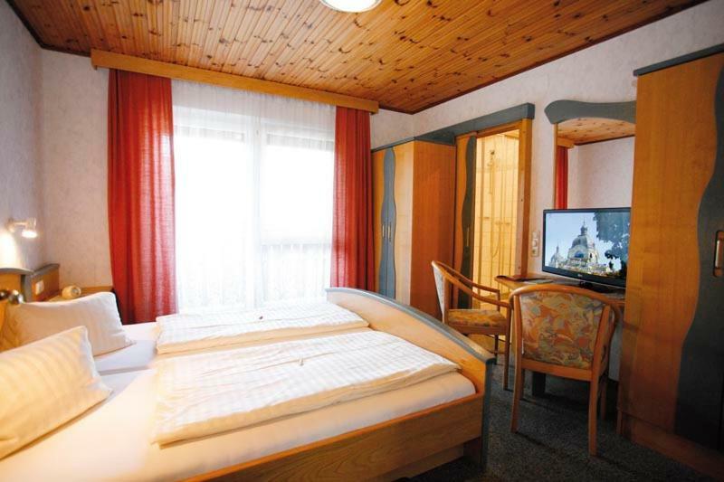 Landgasthof Piroutz Sankt Kanzian am Klopeiner See Buitenkant foto